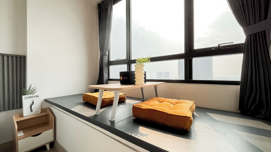 Room 5, Studio Apartment Collins Boulevard Near Summarecon Mall Serpong, Tangerang