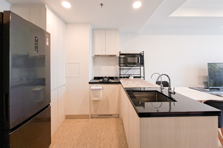 Private kitchen 3, Minimalist 1Br Branz Bsd City Apartment Near Aeon Mall, Tangerang Selatan