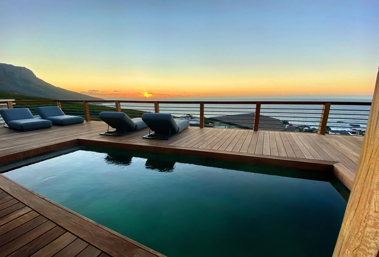 Sport & Beauty 2, La Baia Camps Bay, City of Cape Town
