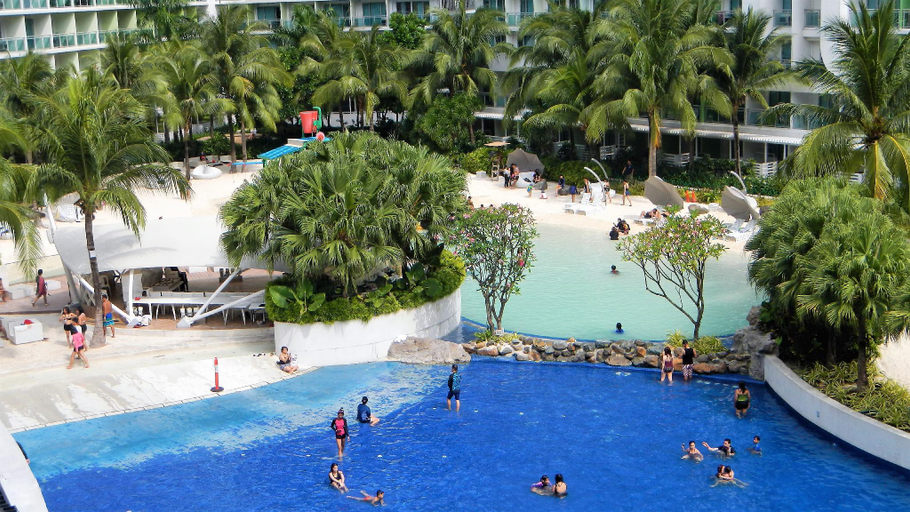 Sport & Beauty 2, AZURE Urban Resort 1BR Condo w/beach near Airport, Parañaque
