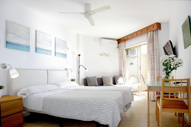 Bedroom 2, Apartamentos Chinasolymar, Granada
