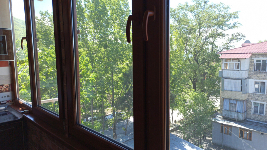Land view from property 5, Sheki Central Apartment Deluxe, Şəki City