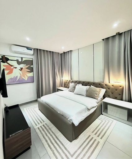 Room 3, Devon's Villa and Apartment, AbujaMun