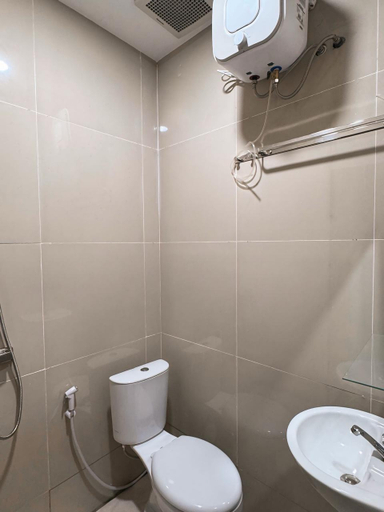 Bathroom, Casaluna Residence Semarang - Only for WOMAN, Semarang