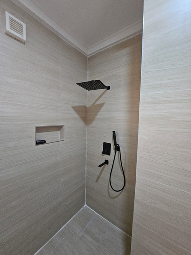 Bathroom 2, Sapphire Suite, AbujaMun