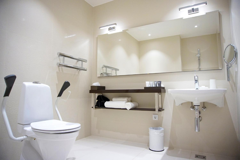 Bathroom 5, Lydia Hotel, Tartu