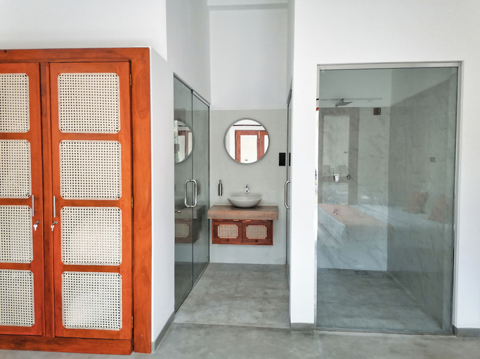 Bathroom 5, Nadia Villa Unawatuna, Habaraduwa
