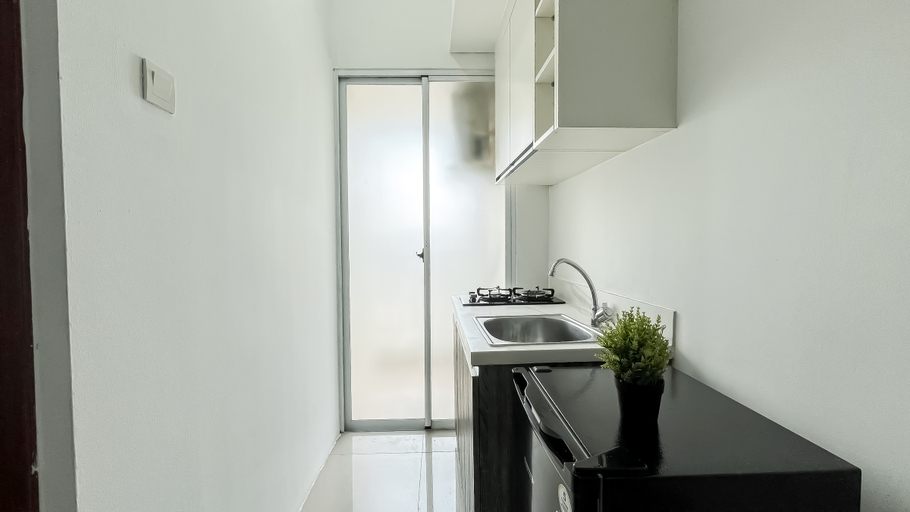 Others 4, Minimalist Look 1BR at Apartment Vittoria Residence By Travelio, Jakarta Barat