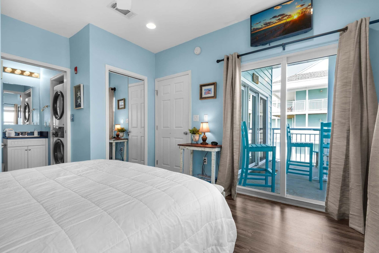 Room 4, Baywatch H3, Escambia