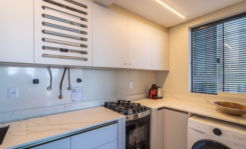 Private kitchen 3, Fully Equipped and Modern Apartments 100m From the Beach - Rpos, Piçarras