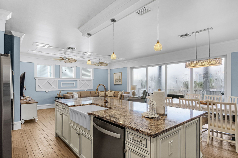 Others 5, 571 Seabatical: Canal Front With Pool! 5 Bedroom Home, Lee