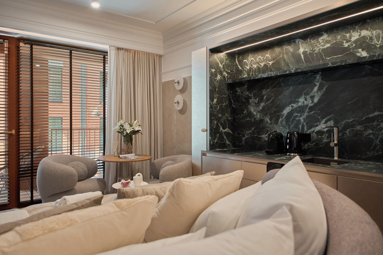 Room 2, Granaria Jacuzzi Premium Suites by Downtown Apartments, Gdańsk City
