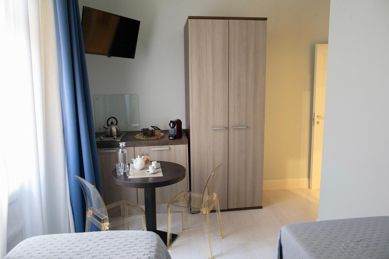 Bedroom 2, Pia Domus, Rome