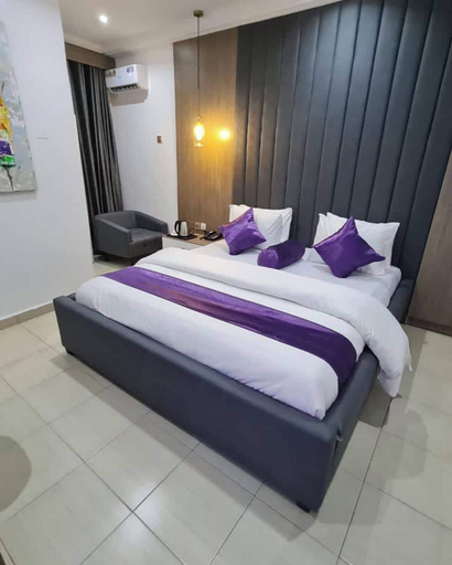 Room 4, The Oak Residence, AbujaMun