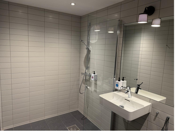 Bathroom 4, Quality Hotel River Station, Drammen