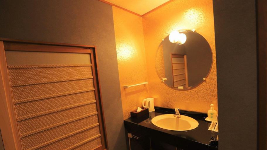 Bathroom 4, Kaichoen, Sakaiminato