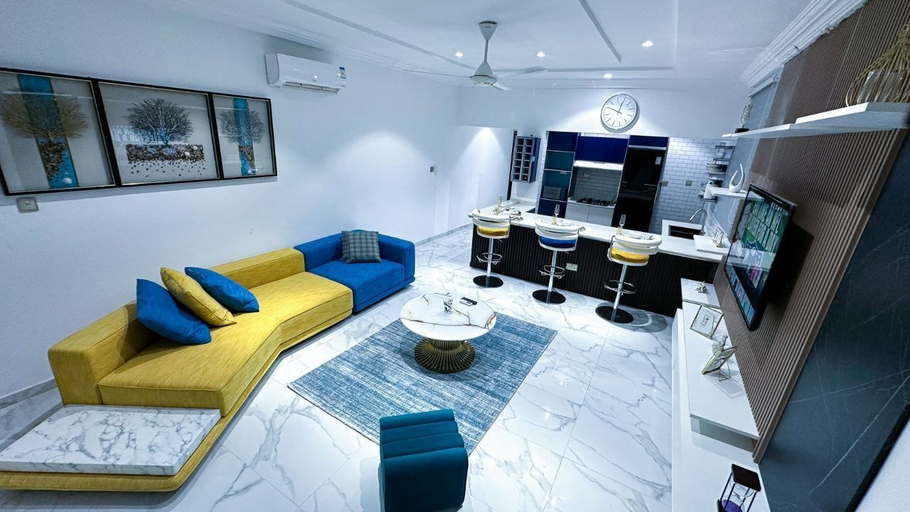 Living area 4, Casa Viola The Vine, Shama Ahanta East