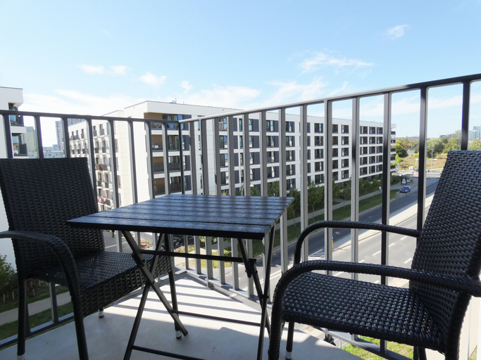 Balcony 4, RentPlanet - Apartament Brneńska, Poznań City