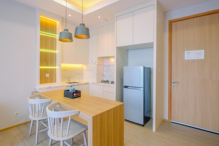 Private kitchen 4, Serene And Nice 2Br At Samara Suites Apartment, Jakarta Selatan