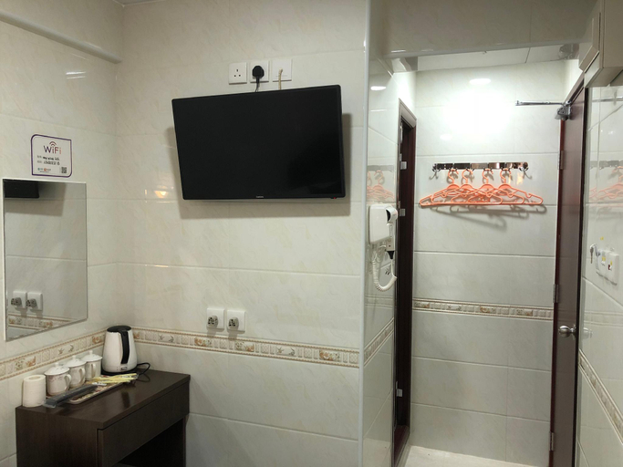 Bathroom 4, Wing Lee Guest House, Kowloon