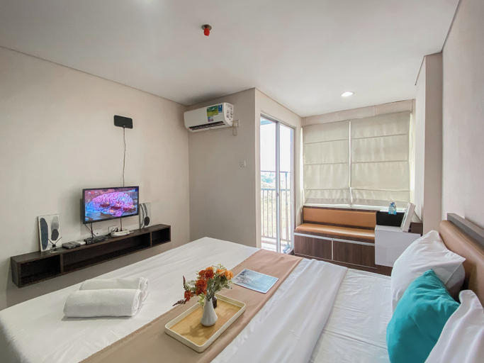 Room 2, Comfy And Homey Studio At Enviro Apartment, Cikarang