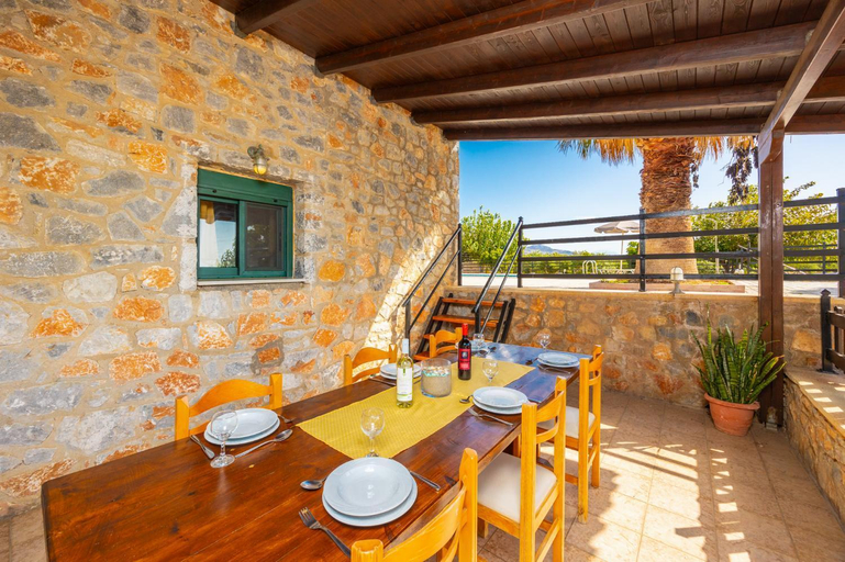Others, Theo Beach Villa, Crete