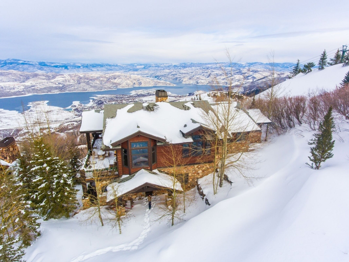 Exterior 4, Majestic Ski in Ski Out Estate, Wasatch