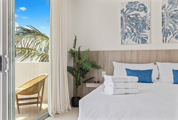 Room 3, The Park at Grace Bay