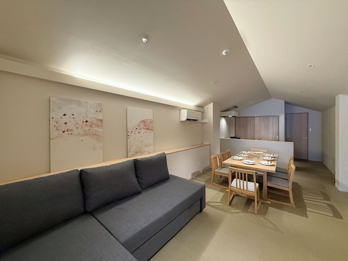 Living area, bHotel Miyajima Omotesando 31, Hatsukaichi