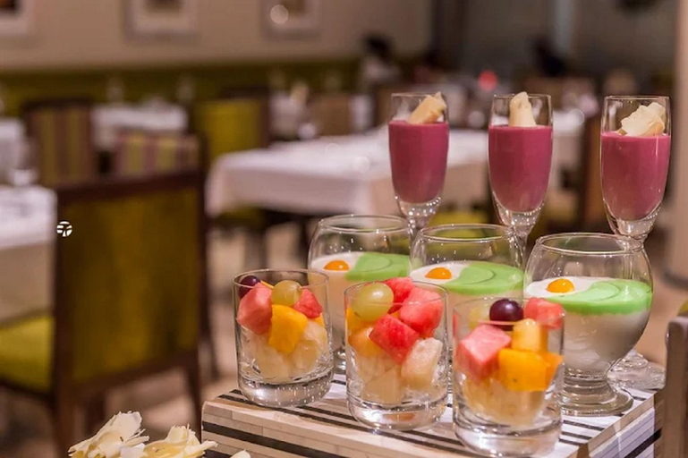 Food & Drinks 5, The George Hotel, Eti-Osa