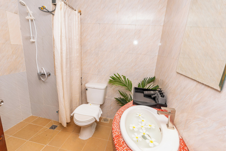 Bathroom 5, Rithy Rin Angkor Hotel, Siem Reap