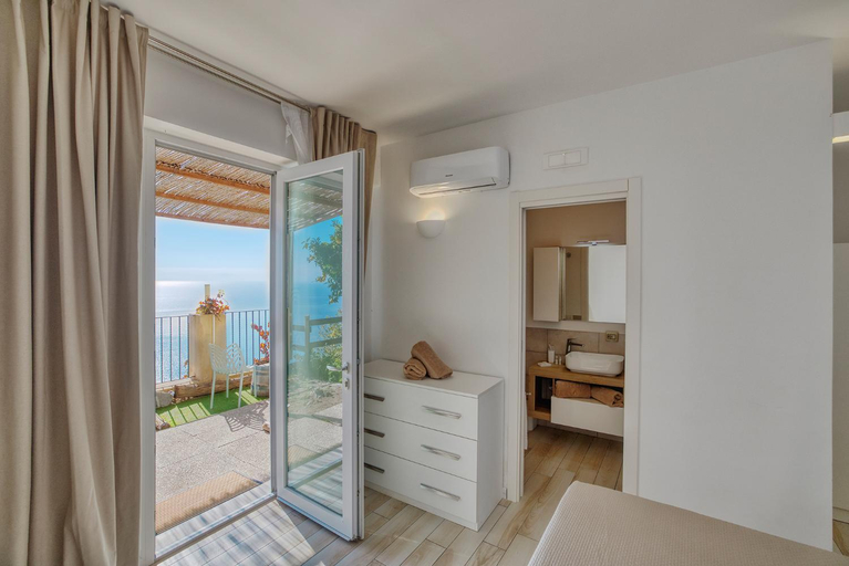 Bedroom 3, Tenuta La Picola, Salerno