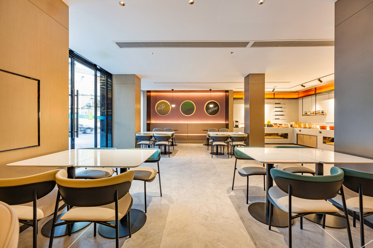 Food & Drinks 4, Nihao Hotel Xiangyang Railway Station Xingfu Road, Xiangfan
