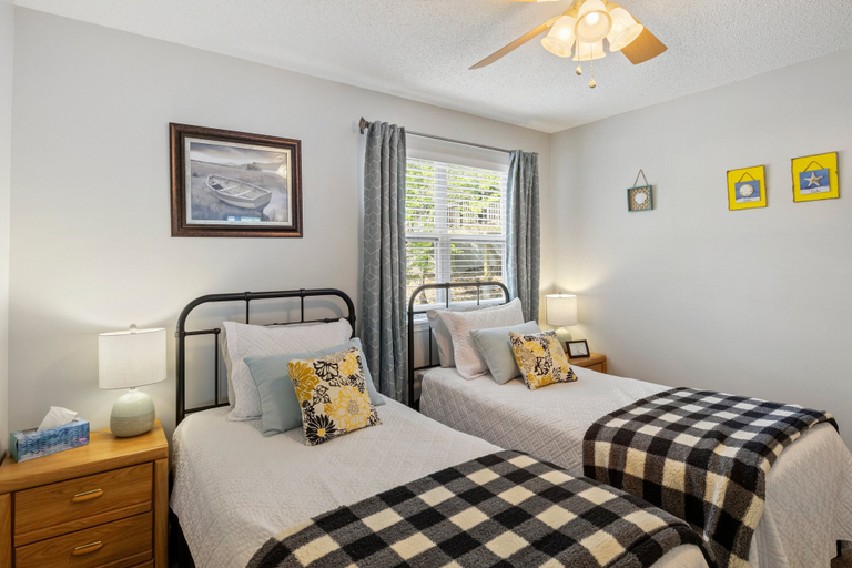 Room 5, Dream Condo With Perfect Location for All The Fun!, Camden