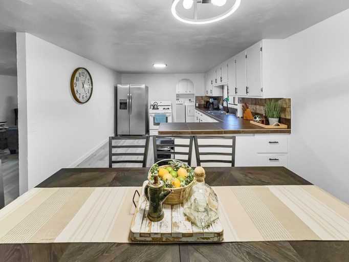 Private kitchen 3, Sparn Mountain Hideaway 3 Bedroom Home, Mesa