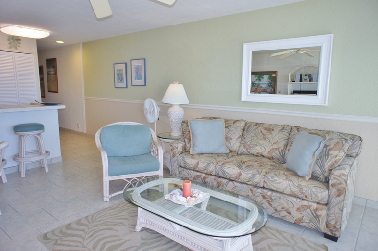 Living area 4, Direct Ocean Front In-unit Wifi Concierge Included - Vrkcv, Hawaii
