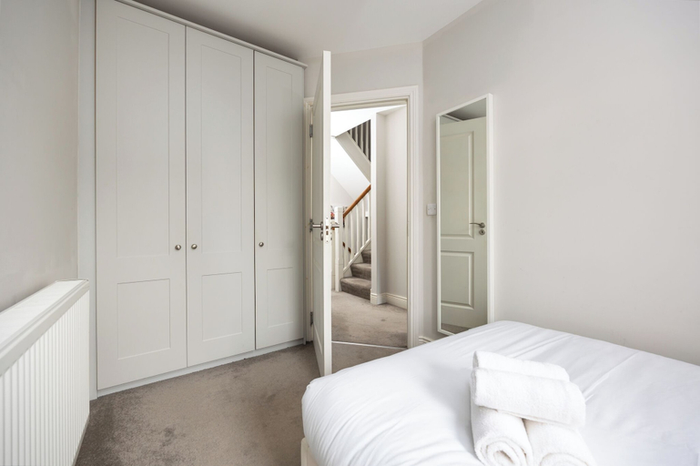 Room 3, Modern New Build in Dublin, Dublin