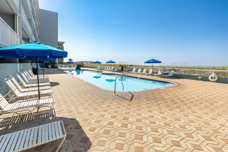 Pool 2, Islander Beach Resort 403 Condo, Okaloosa