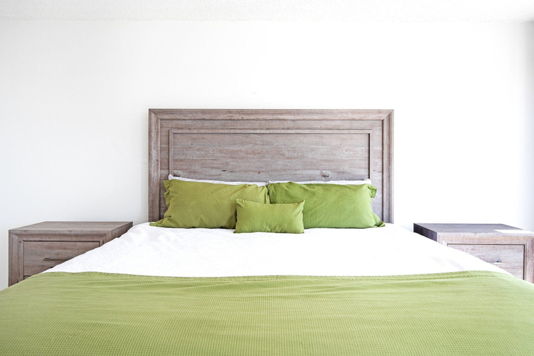 Room 2, Treetop Vibes on Horseshoe Bend, Camden