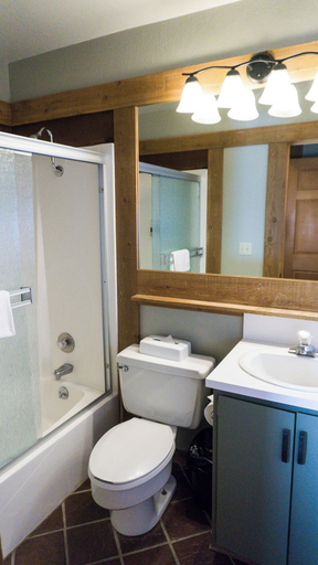 Bathroom 2, Aspen Grove 3090, Placer