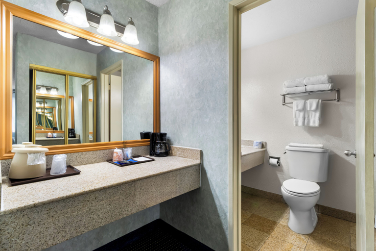 Bathroom 2, SureStay by Best Western Bakersfield Central, Kern
