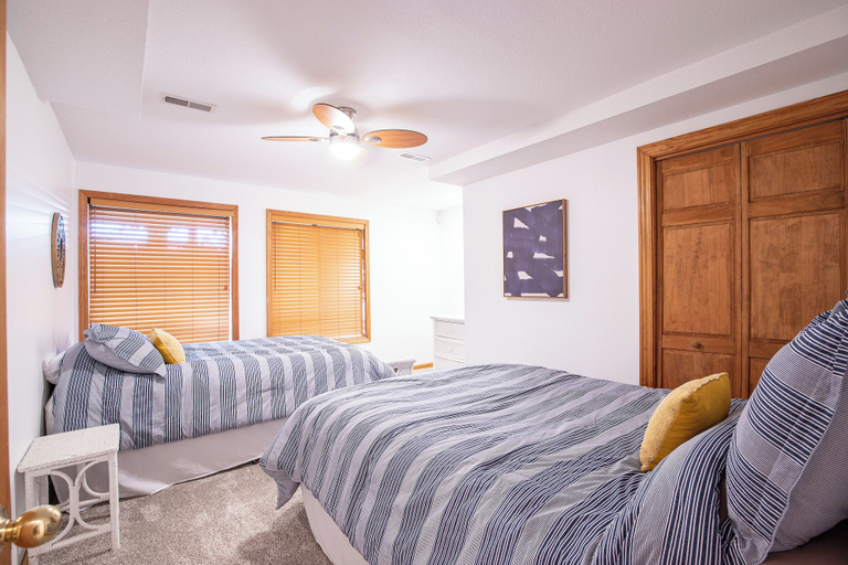 Room 5, Epic Lake Vacation Home - 2 Story Slide!, Camden