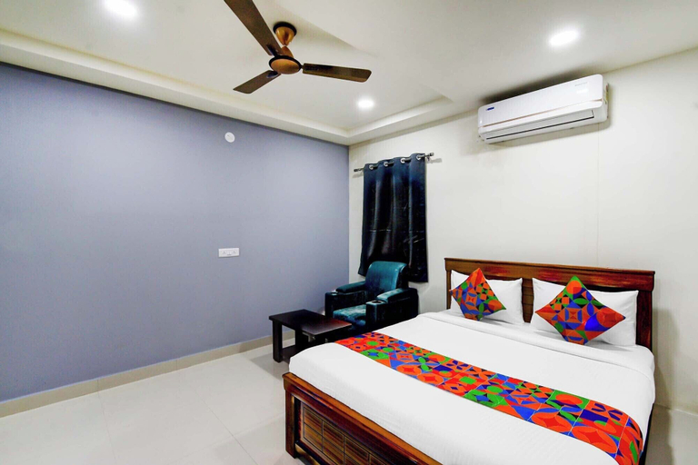 Room 3, Fabhotel Aashvi, Hyderabad