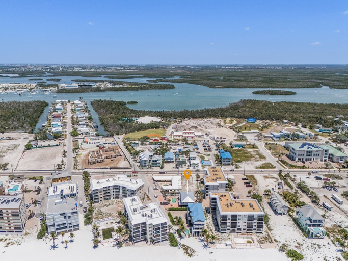 Aerial view 5, 50 Seaside Stay: 4bd/3ba Duplex W/ Pool! 4 Bedroom Home, Lee