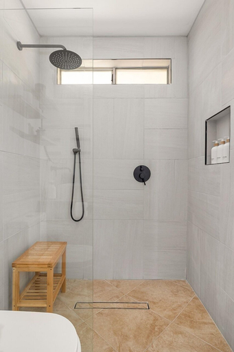 Bathroom 5, Modern Desert Escape - Fire Pit, Bbq And Design! 3 Bedroom Home by RedAwning, San Bernardino