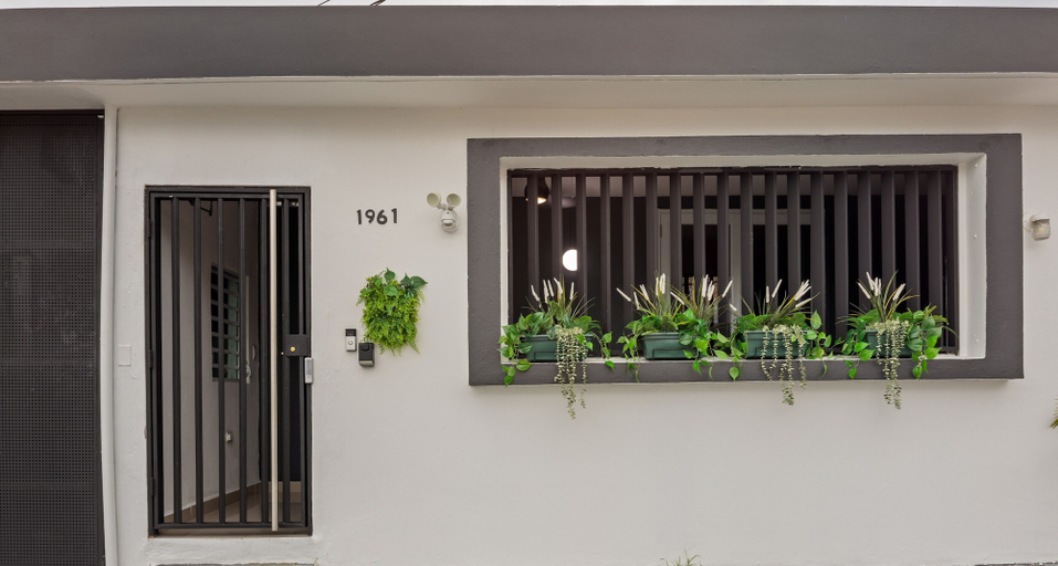 Exterior 3, Ocean Park 2BD/2BA/Pool/Walk to beach Portocafe