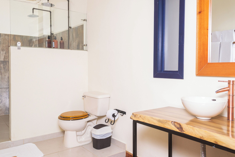 Bathroom 3, Hotel El Eden Country, Salento