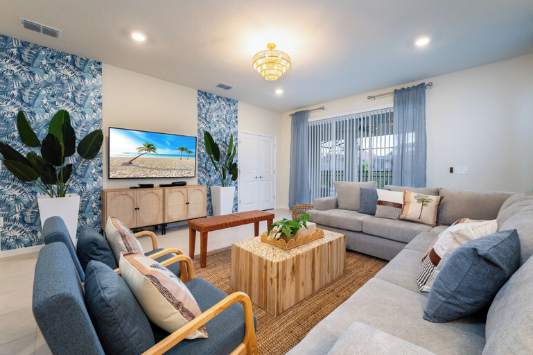 Living room 4, Dazzling New 7BR Villa Disney Theme Rms, Polk