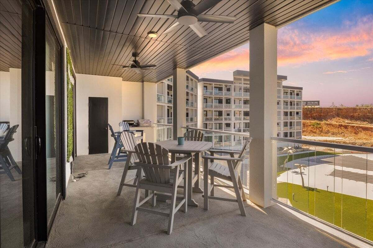 Outdoor dining 5, Family-friendly, Bunks & Games at Topsider w/ 2 Pools, Camden