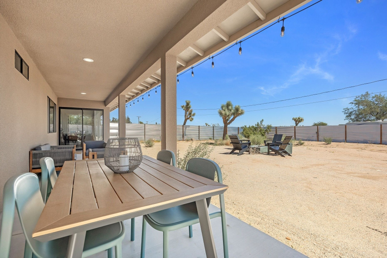 Property grounds 3, Yucca Mesa House - Modern Desert Chic 3 Bedroom Home by RedAwning, San Bernardino